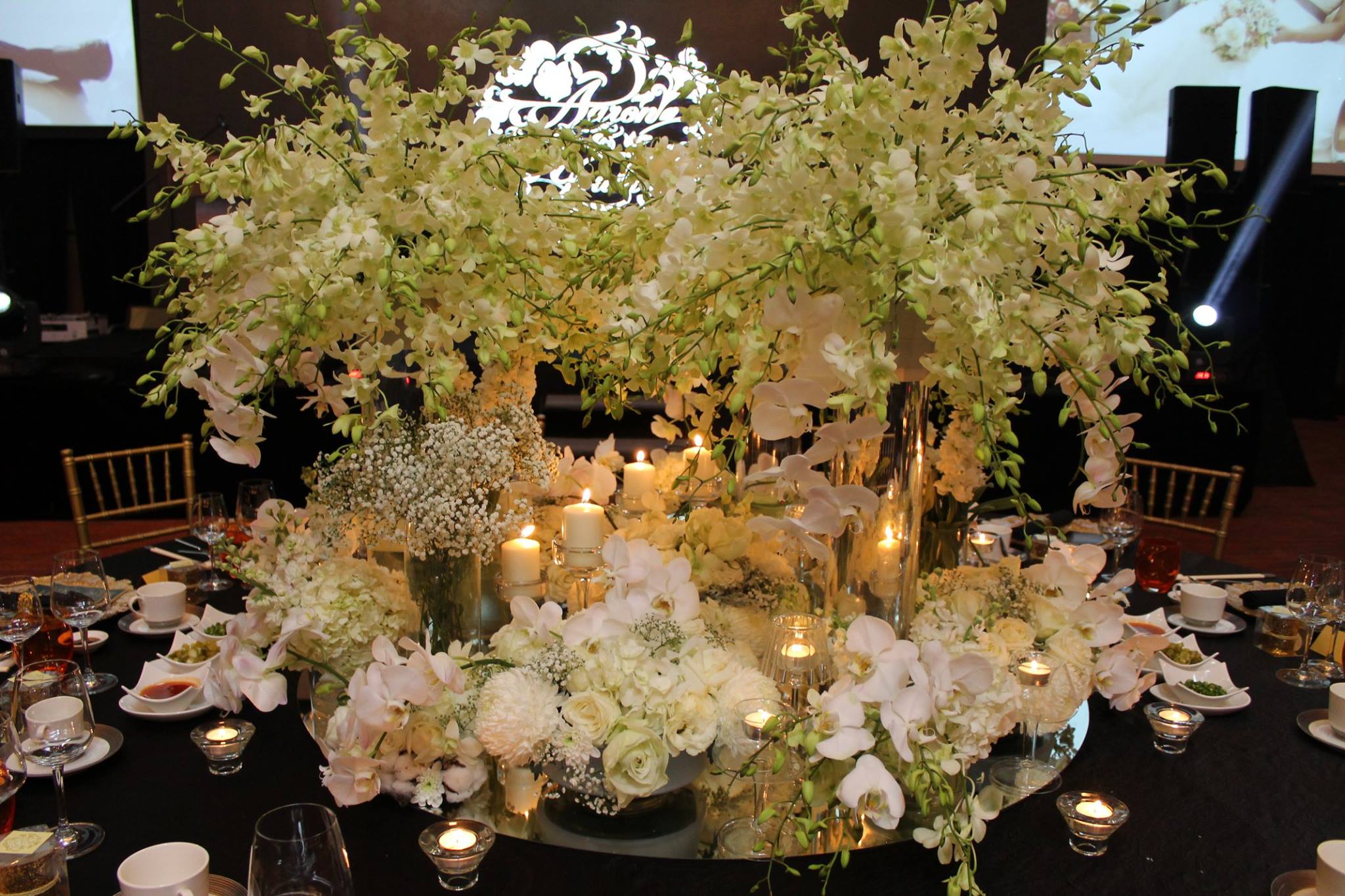 Wintergreen Flower PLT | WEDDINGS - Youbi & Aaron